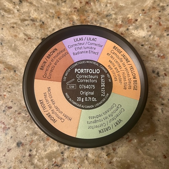 Lise Watier Portfolio Professional Correctors - Picture 6 of 6